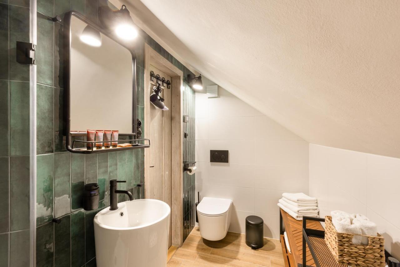 Bohemian Chic 2 Bedroom 2 Bathroom Loft With Hanging Chair Praha Eksteriør bilde