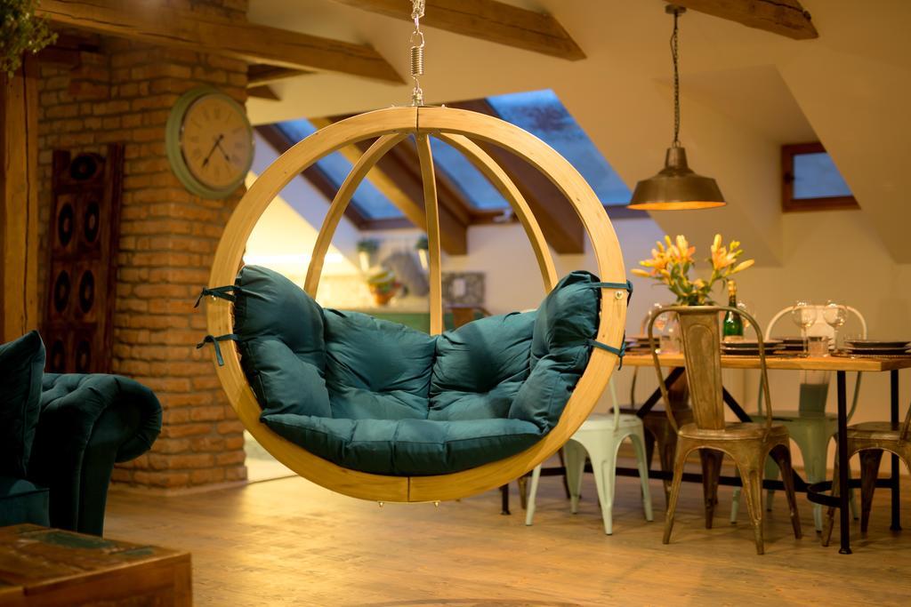 Bohemian Chic 2 Bedroom 2 Bathroom Loft With Hanging Chair Praha Eksteriør bilde