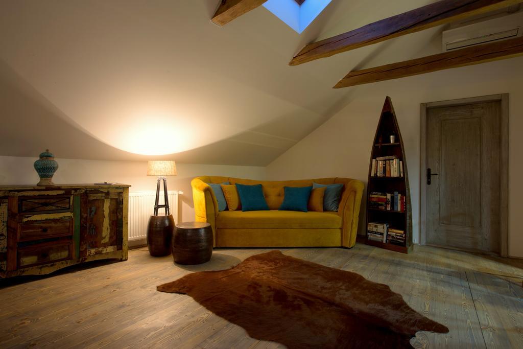 Bohemian Chic 2 Bedroom 2 Bathroom Loft With Hanging Chair Praha Eksteriør bilde
