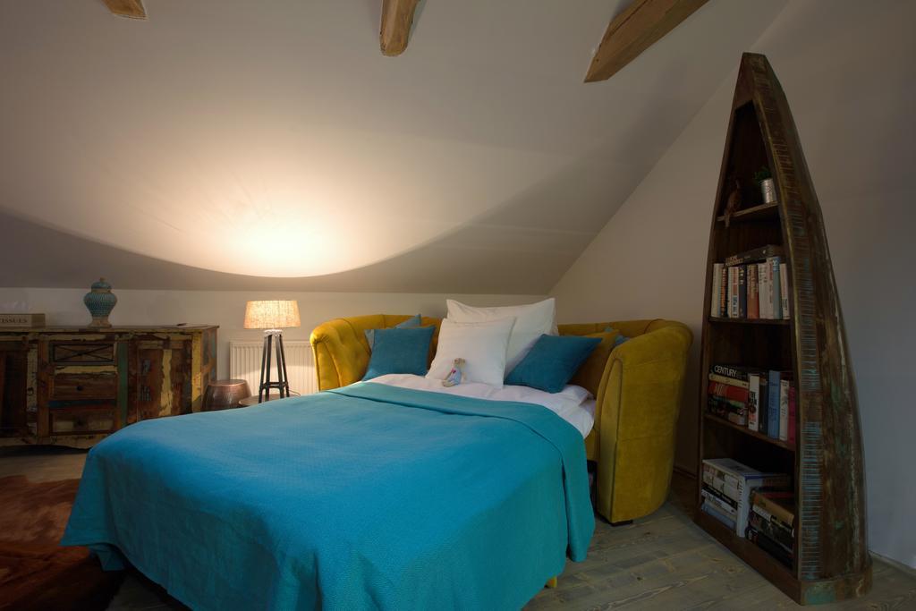 Bohemian Chic 2 Bedroom 2 Bathroom Loft With Hanging Chair Praha Eksteriør bilde